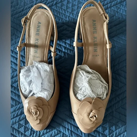 Anne Klein Women's Penelope Heeled Sandals in Nude| Size 8 - Picture 4 of 7